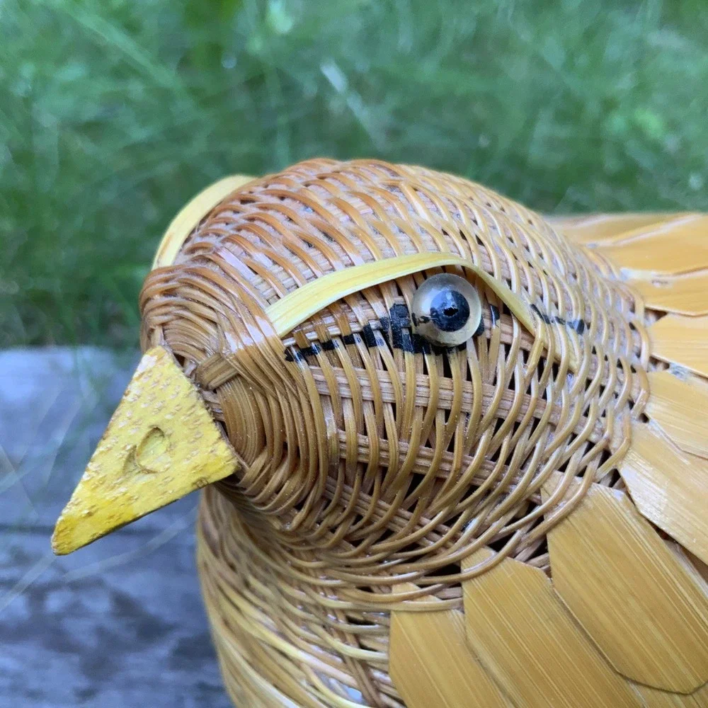 Vintage Wicker Woven Bird Quail‎ Chinese Basket Base And Lid Kitsch Folk Art